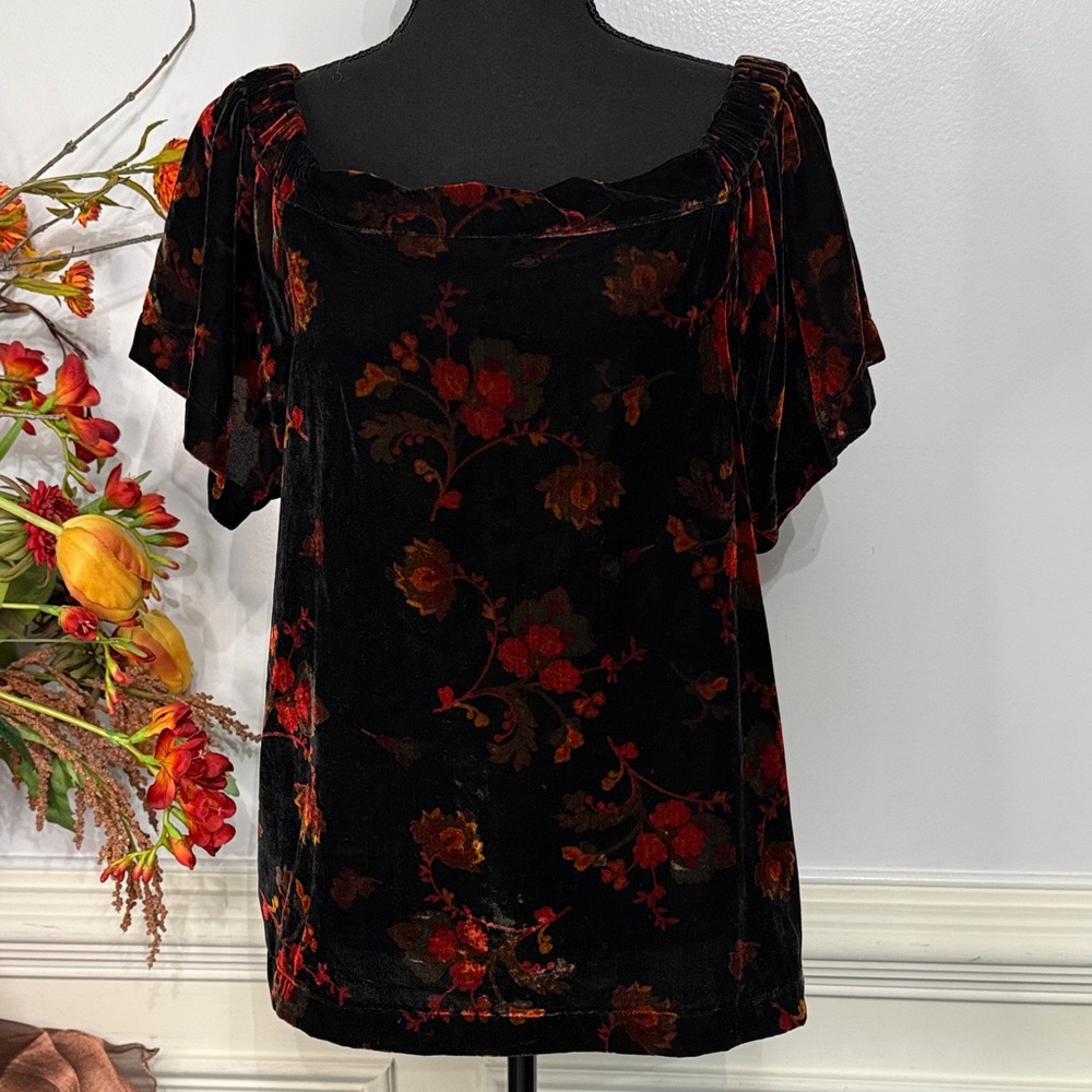 NWT LOFT Black Red Floral Velvet Off the Shoulder Square Neck Blouse M